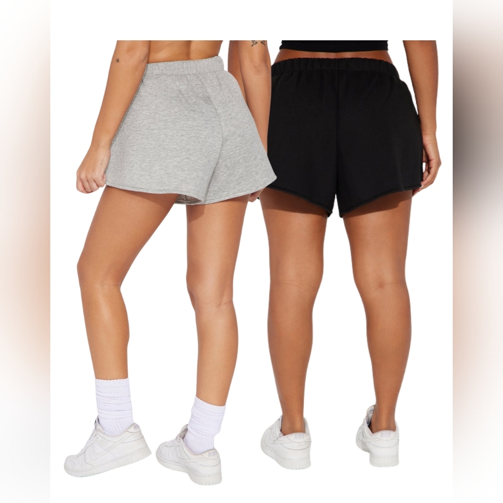 Fashion Nova Women's Casual Gray and Black Shorts Set (XL)